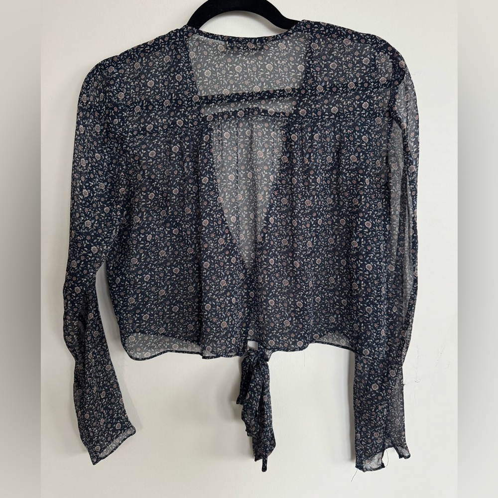 Cropped Floral Tie-Front Blouse Small - Picture 7 of 7